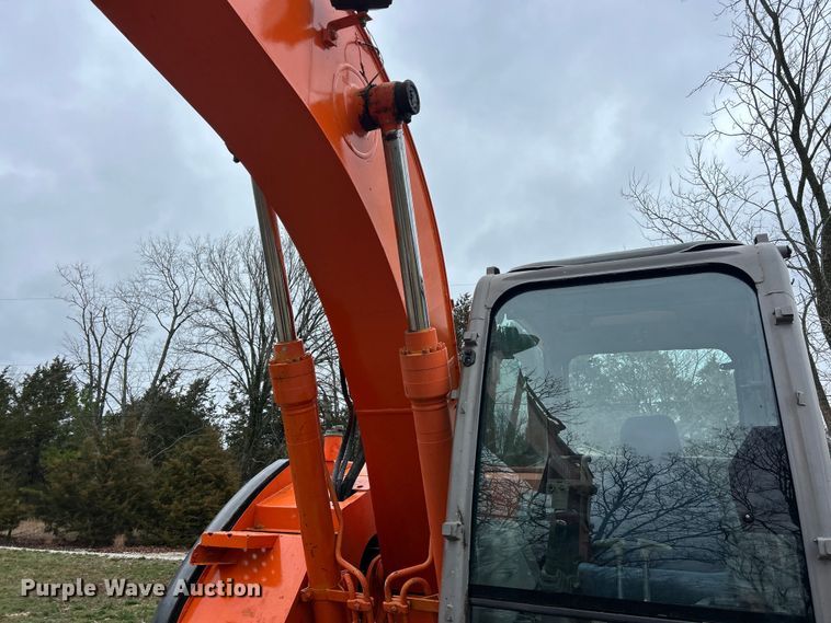 image for item FC5183 2008 Hitachi ZX135US excavator