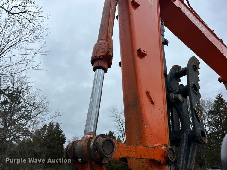 image for item FC5183 2008 Hitachi ZX135US excavator