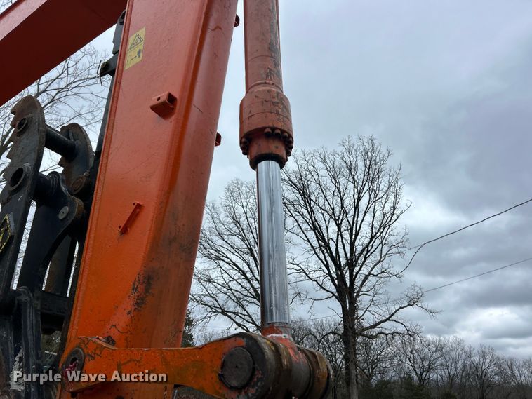 image for item FC5183 2008 Hitachi ZX135US excavator