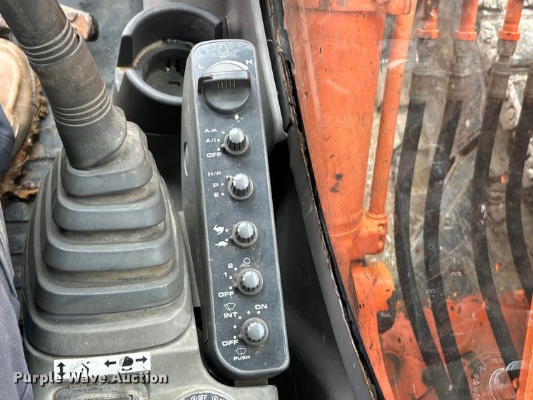image for item FC5183 2008 Hitachi ZX135US excavator