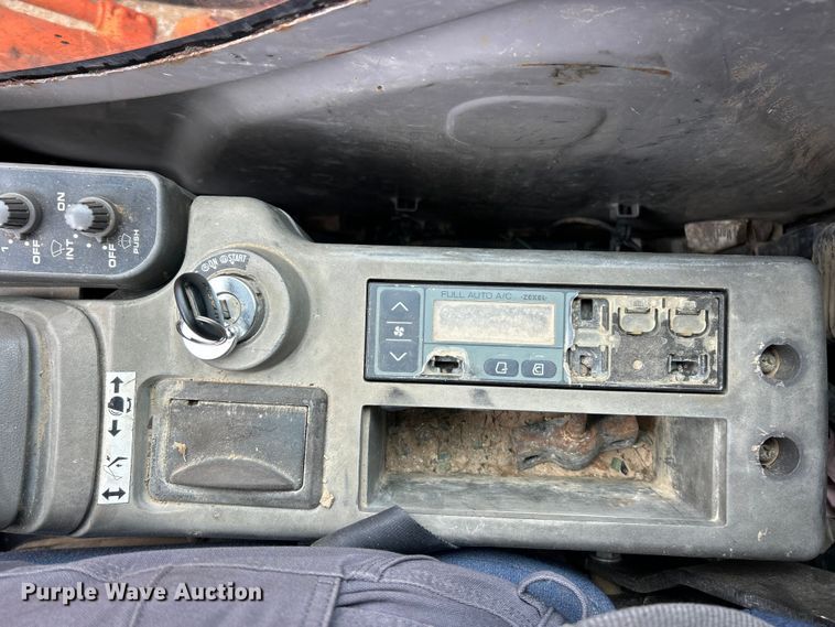 image for item FC5183 2008 Hitachi ZX135US excavator