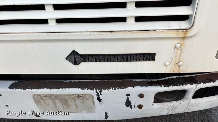 image for item FG0138 1998 International 4700 digger derrick truck