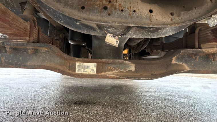 image for item FG0138 1998 International 4700 digger derrick truck