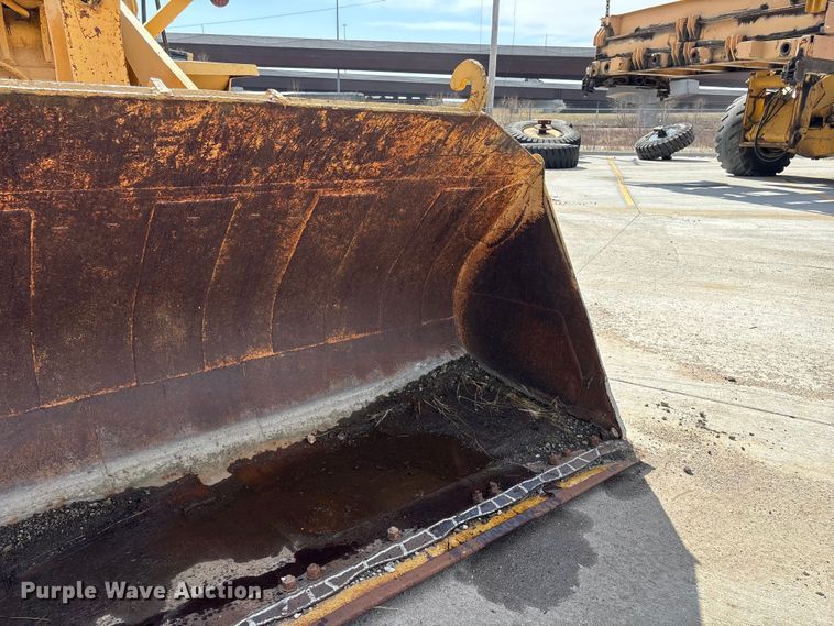 image for item FG2730 1988 Komatsu WA450-1L wheel loader