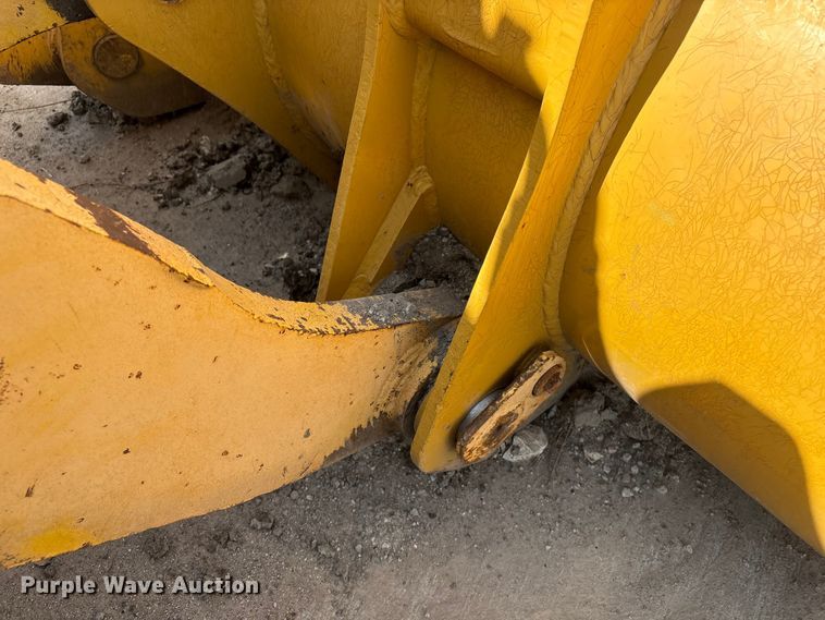 image for item FG2730 1988 Komatsu WA450-1L wheel loader