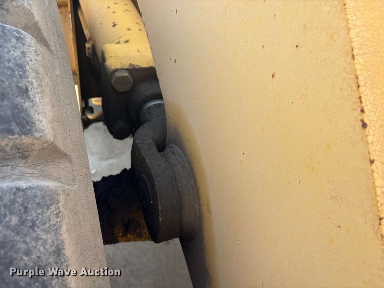 image for item FG2730 1988 Komatsu WA450-1L wheel loader