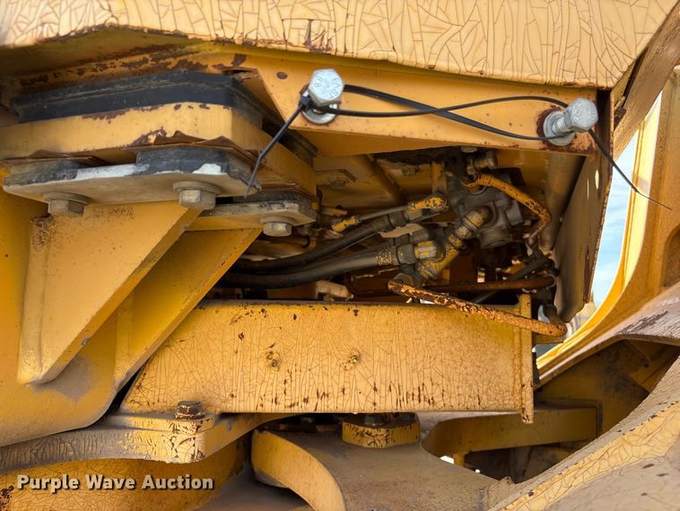 image for item FG2730 1988 Komatsu WA450-1L wheel loader