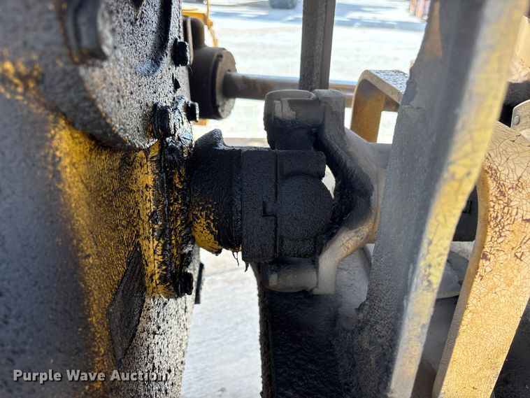 image for item FG2730 1988 Komatsu WA450-1L wheel loader