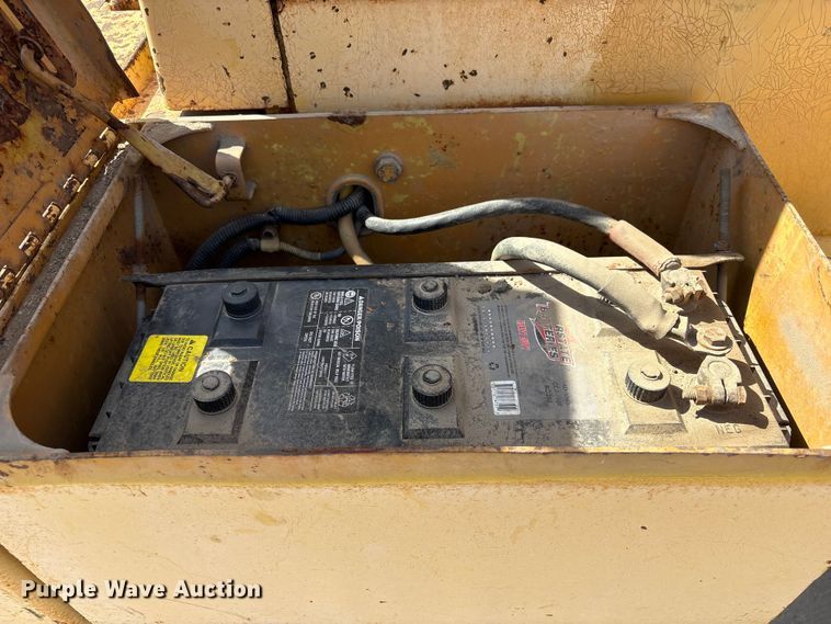 image for item FG2730 1988 Komatsu WA450-1L wheel loader