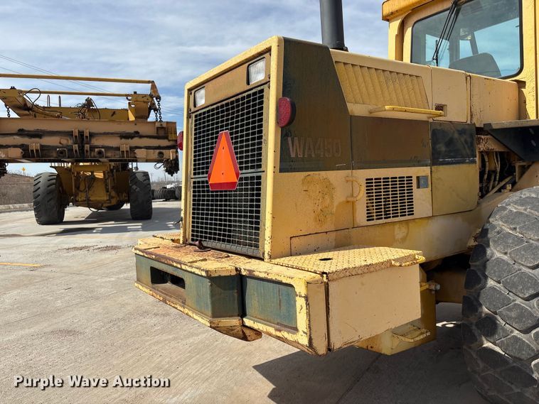 image for item FG2730 1988 Komatsu WA450-1L wheel loader