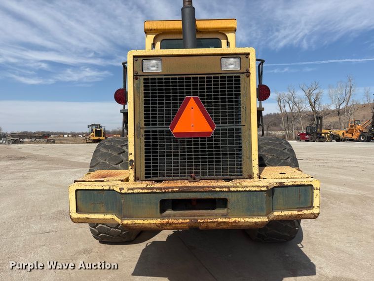 image for item FG2730 1988 Komatsu WA450-1L wheel loader