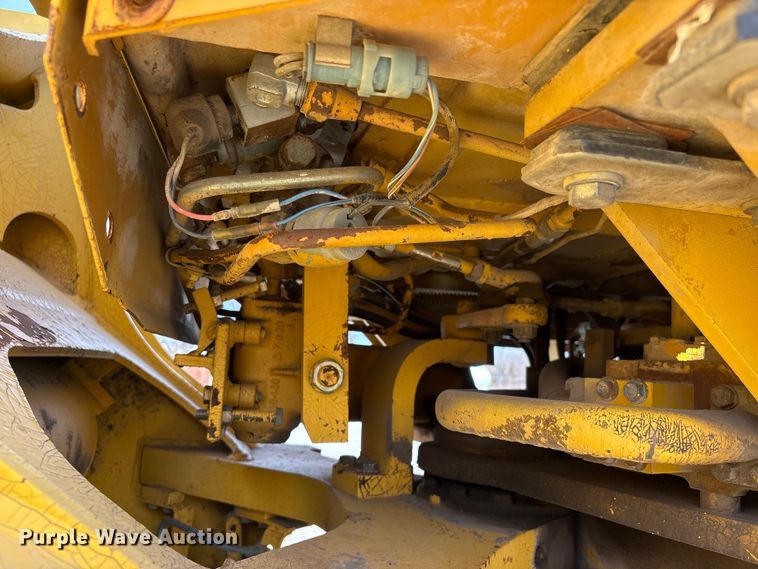 image for item FG2730 1988 Komatsu WA450-1L wheel loader