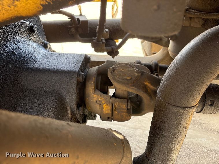 image for item FG2730 1988 Komatsu WA450-1L wheel loader