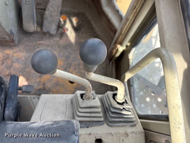 image for item FG2730 1988 Komatsu WA450-1L wheel loader