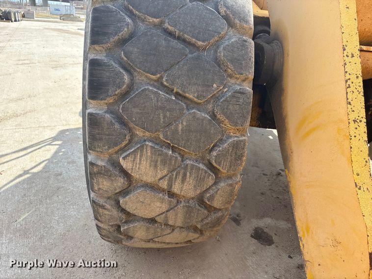 image for item FG2730 1988 Komatsu WA450-1L wheel loader