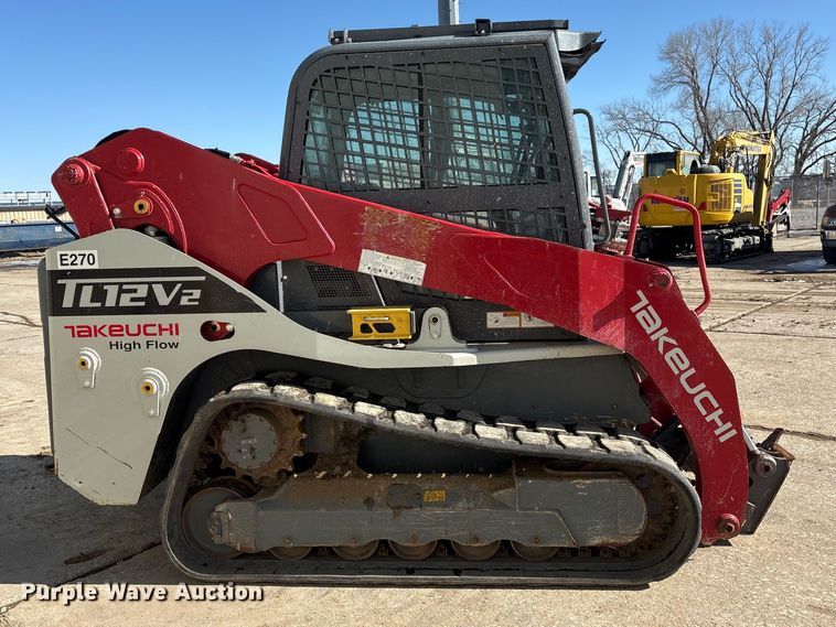image for item FG2768 Takeuchi TL12V2 tracked skid steer loader