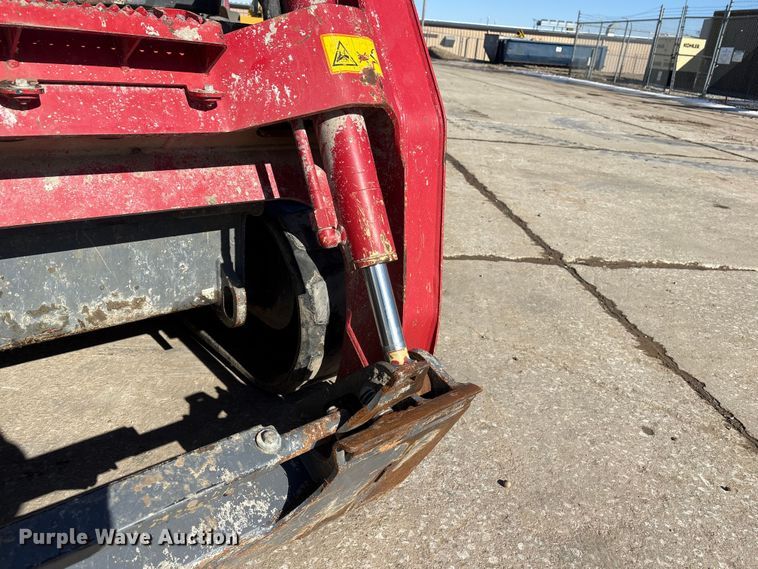 image for item FG2768 Takeuchi TL12V2 tracked skid steer loader