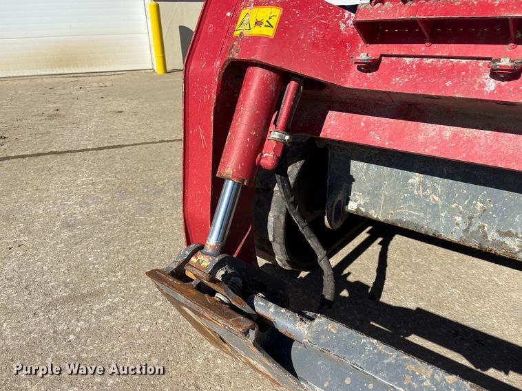 image for item FG2768 Takeuchi TL12V2 tracked skid steer loader