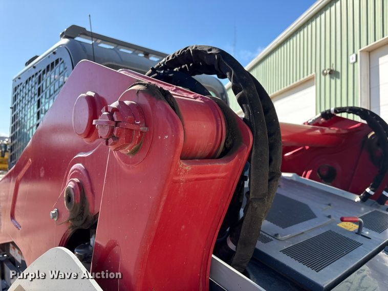 image for item FG2768 Takeuchi TL12V2 tracked skid steer loader