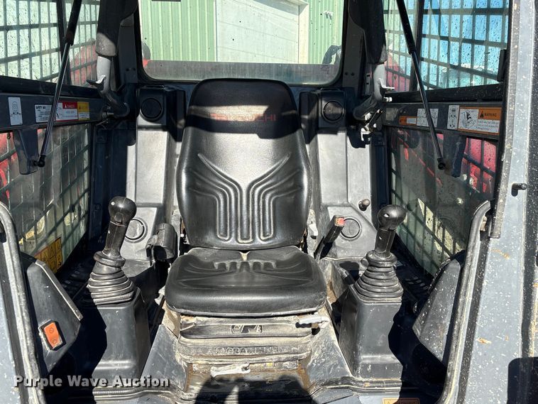 image for item FG2768 Takeuchi TL12V2 tracked skid steer loader