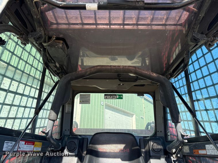 image for item FG2768 Takeuchi TL12V2 tracked skid steer loader