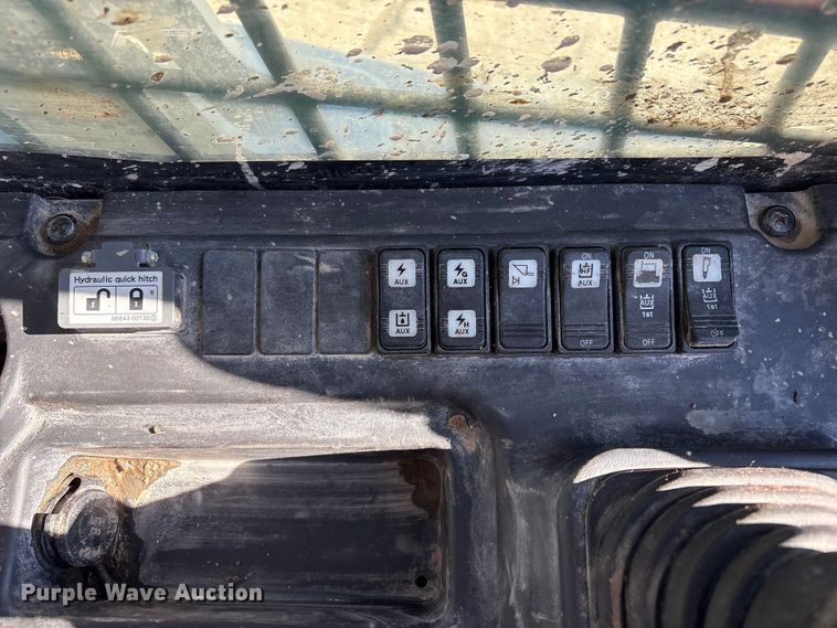 image for item FG2768 Takeuchi TL12V2 tracked skid steer loader