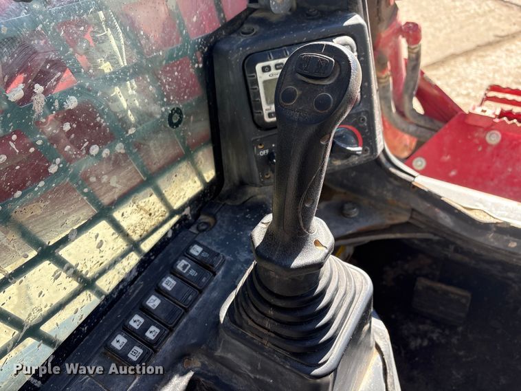 image for item FG2768 Takeuchi TL12V2 tracked skid steer loader