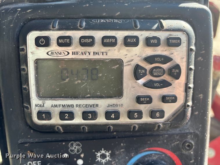 image for item FG2768 Takeuchi TL12V2 tracked skid steer loader