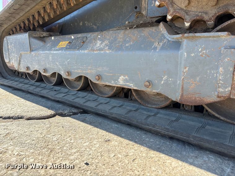 image for item FG2768 Takeuchi TL12V2 tracked skid steer loader