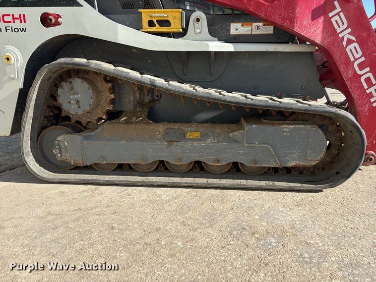 image for item FG2768 Takeuchi TL12V2 tracked skid steer loader