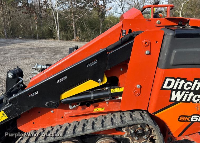 image for item FI1647 2023 Ditch Witch SK600 compact utility loader