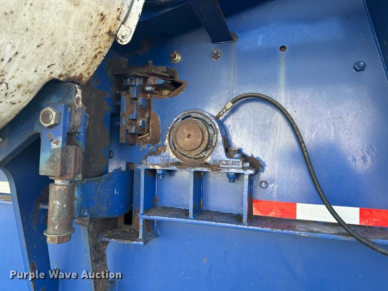 image for item FK1604 Peterson 6700B wood grinder