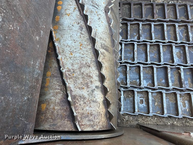 image for item FK1604 Peterson 6700B wood grinder