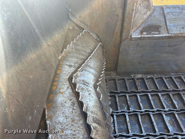 image for item FK1604 Peterson 6700B wood grinder