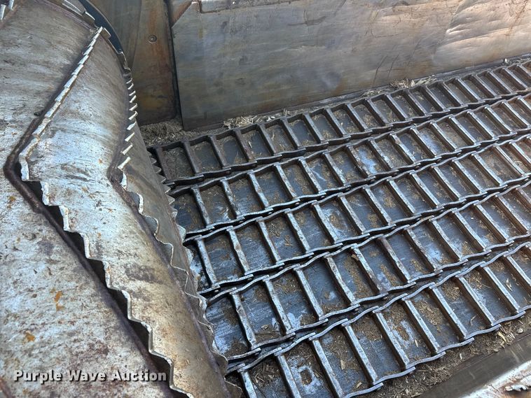 image for item FK1604 Peterson 6700B wood grinder