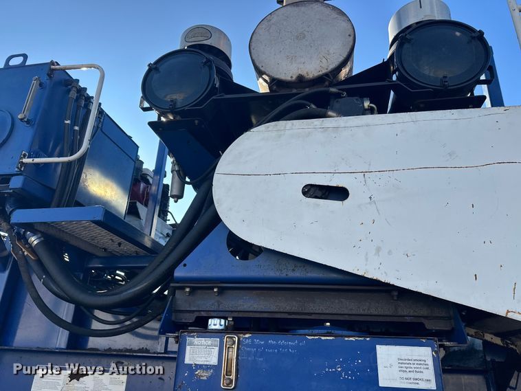 image for item FK1604 Peterson 6700B wood grinder