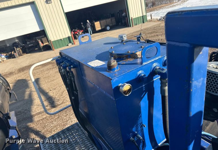 image for item FK1604 Peterson 6700B wood grinder