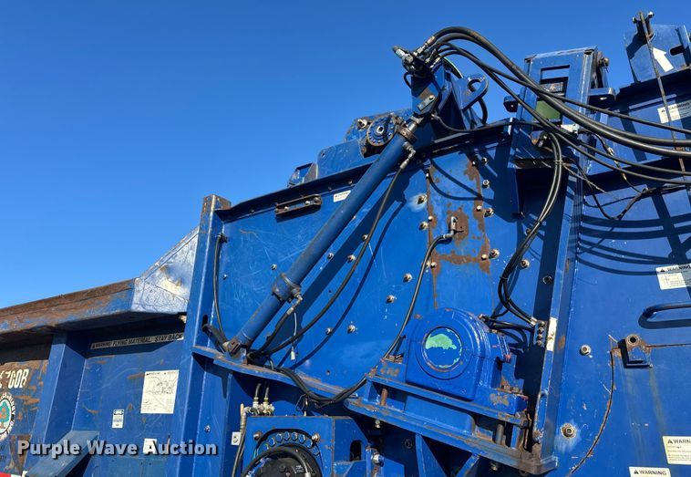 image for item FK1604 Peterson 6700B wood grinder