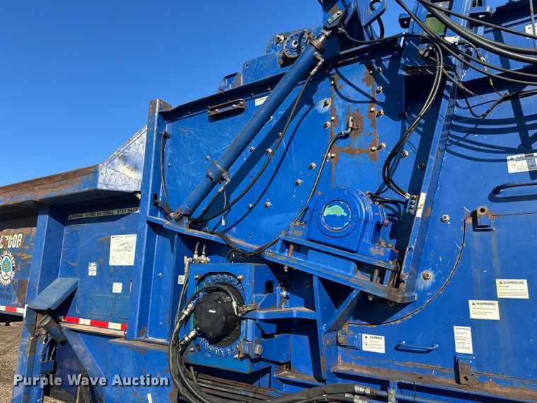 image for item FK1604 Peterson 6700B wood grinder