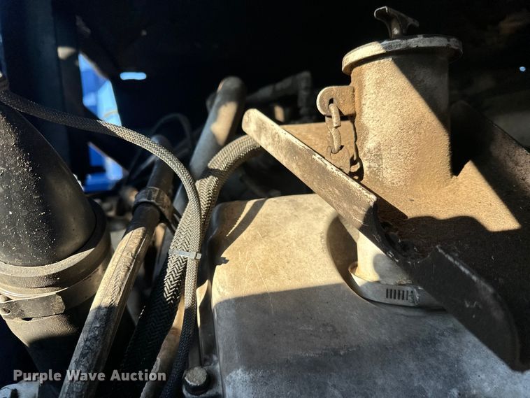 image for item FK1604 Peterson 6700B wood grinder