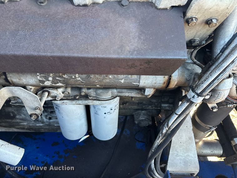 image for item FK1604 Peterson 6700B wood grinder