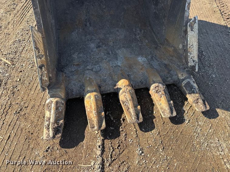 image for item FK1606 2014 Komatsu PC390LC-10 excavator