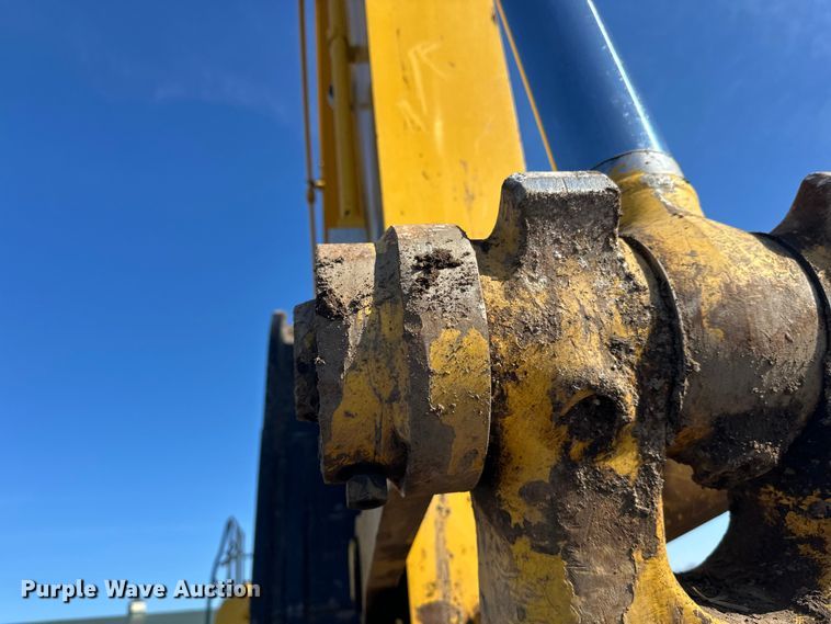 image for item FK1606 2014 Komatsu PC390LC-10 excavator