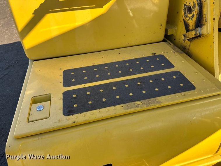 image for item FK1606 2014 Komatsu PC390LC-10 excavator