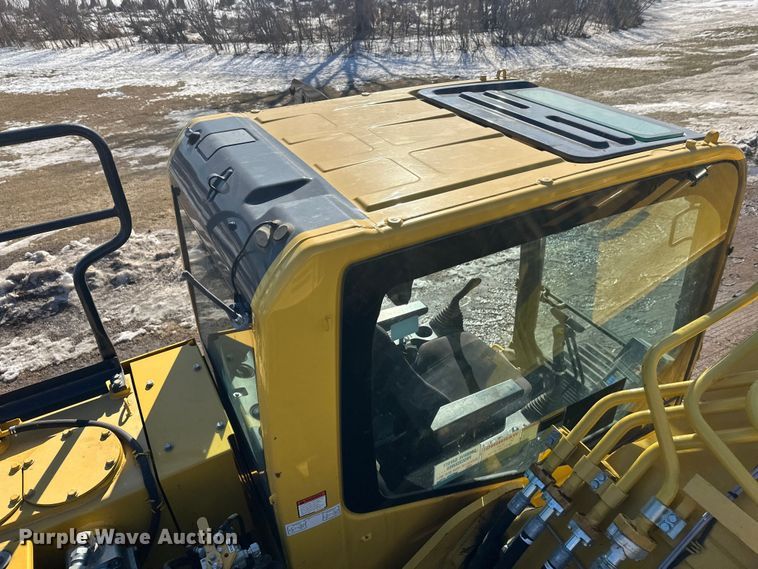 image for item FK1606 2014 Komatsu PC390LC-10 excavator