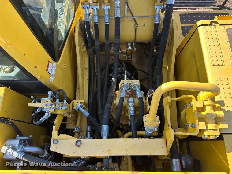 image for item FK1606 2014 Komatsu PC390LC-10 excavator