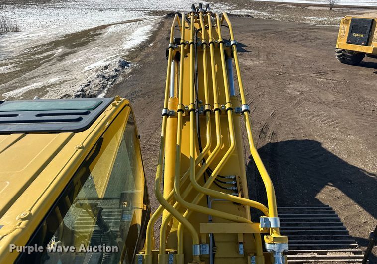 image for item FK1606 2014 Komatsu PC390LC-10 excavator