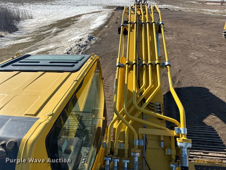 image for item FK1606 2014 Komatsu PC390LC-10 excavator