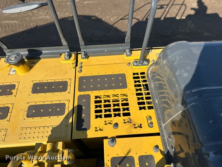 image for item FK1606 2014 Komatsu PC390LC-10 excavator