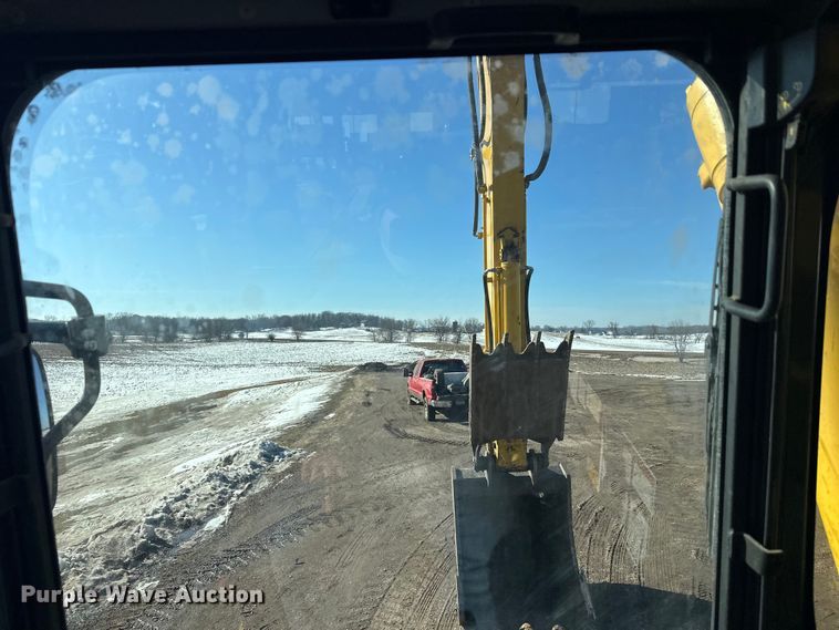 image for item FK1606 2014 Komatsu PC390LC-10 excavator